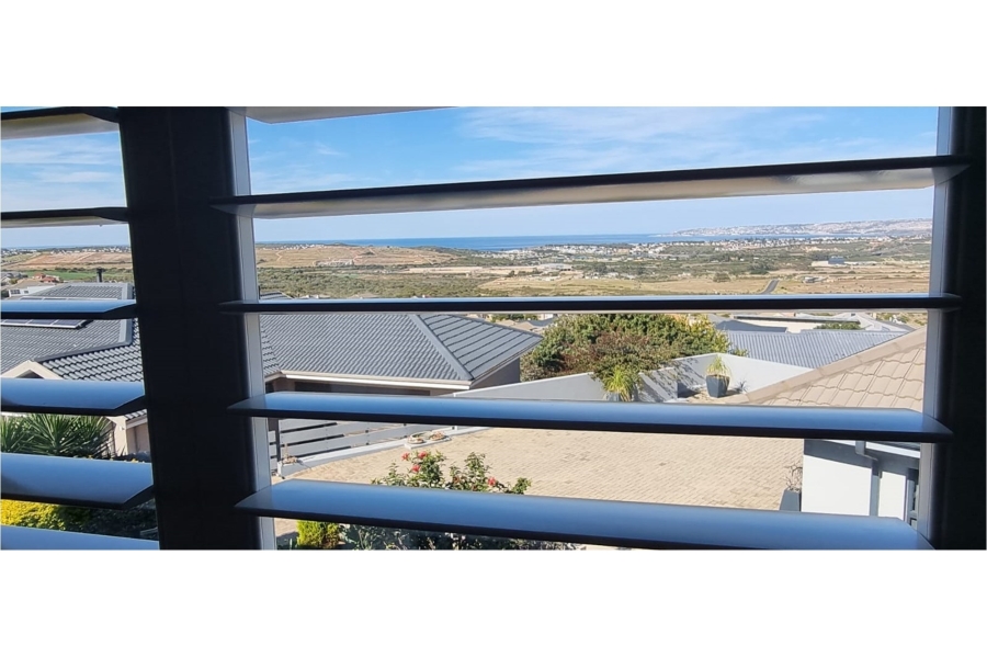 4 Bedroom Property for Sale in Monte Christo Western Cape
